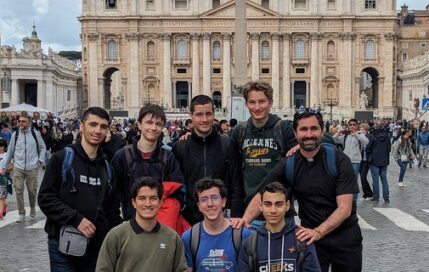 Pèlerinage à Rome avec quelques lycéens du Regnum Christi à la fin du mois d’avril.
